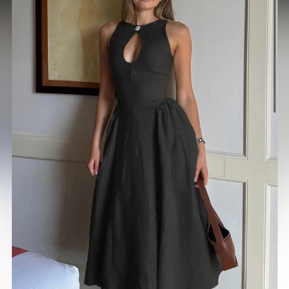 Elegant Black Sleeveless Sara Linen Midi Dress